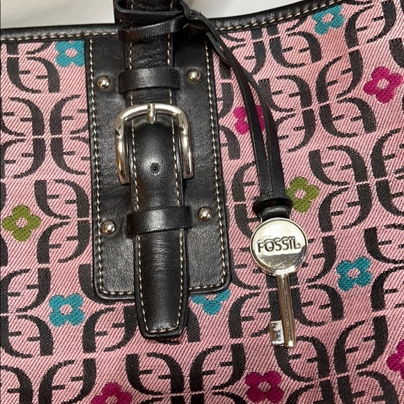 Fossil tote in f signature print and leath… - Picture 2 of 11